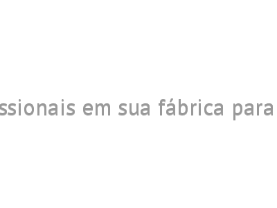 Brasilux recebe 50 profissionais em sua fábrica para celebrar o Dia do Pintor